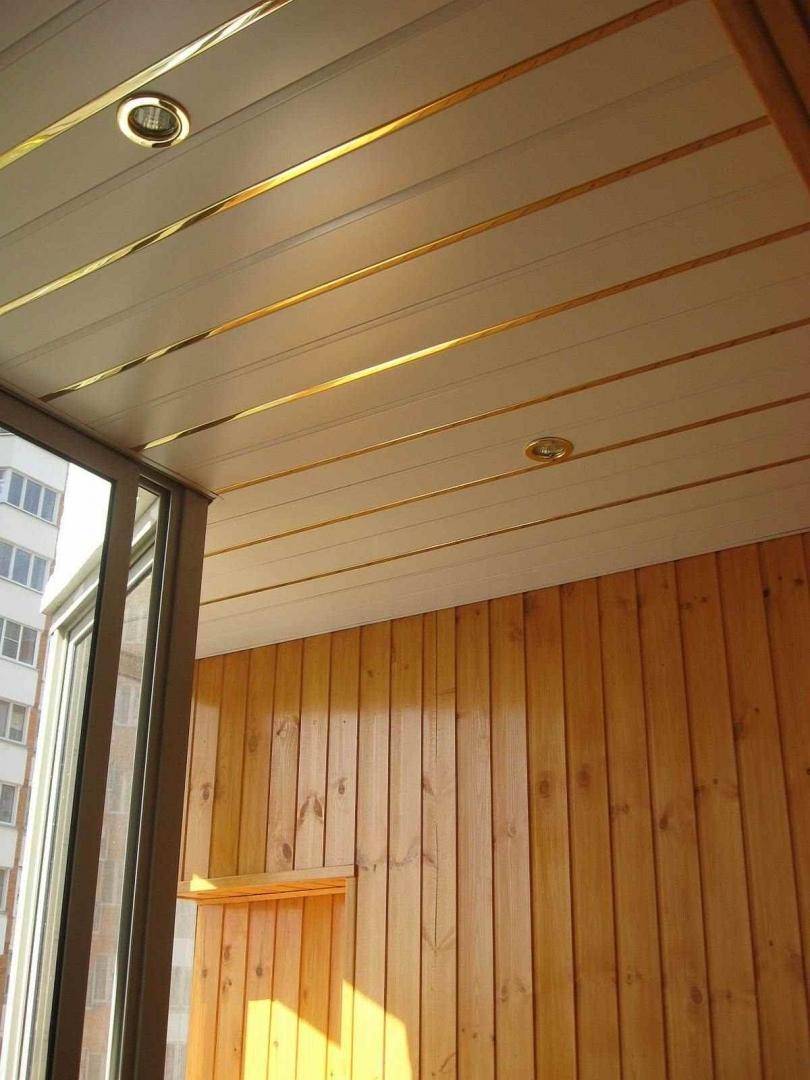 Потолок на балконе в современном стиле — 55 фото идей дизайна