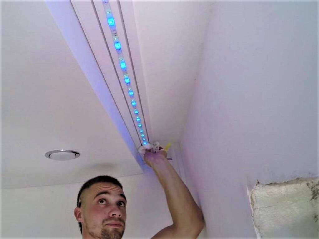 Подсветка потолка светодиодной лентой: как сделать и установить своими руками