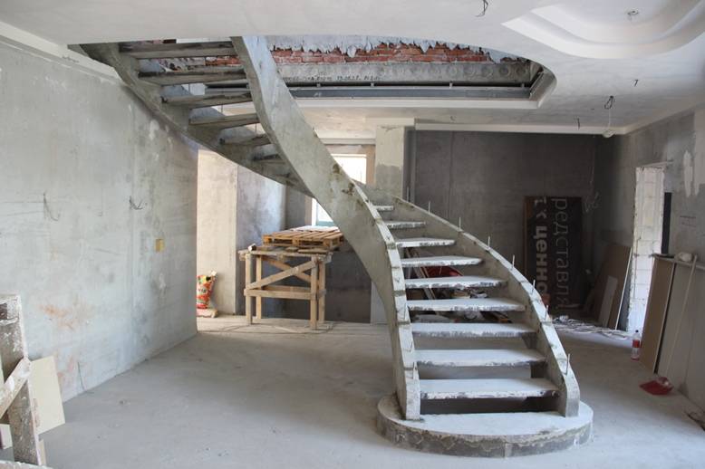 Монолитные лестницы из бетона: технология изготовления